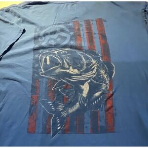 Magellan Outdoors  T-shirt Mens Size XL Blue Fish Print Short Sleeve Fishing